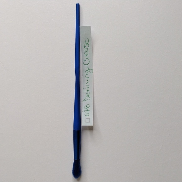 Blue real techniques DayGleam makeup brushes - Picture 5 of 6